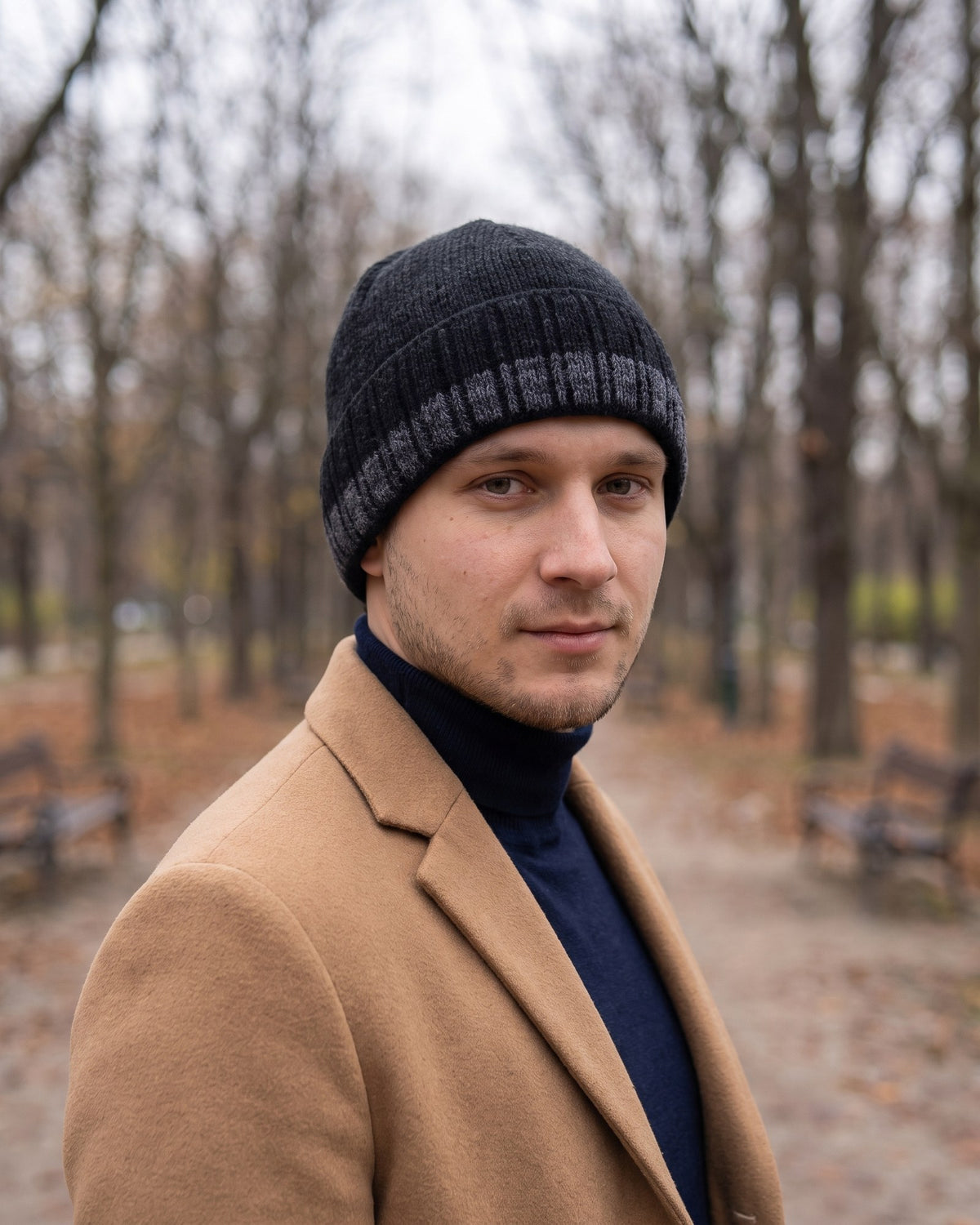 Czapka zimowa męska Selenit — na modelce
